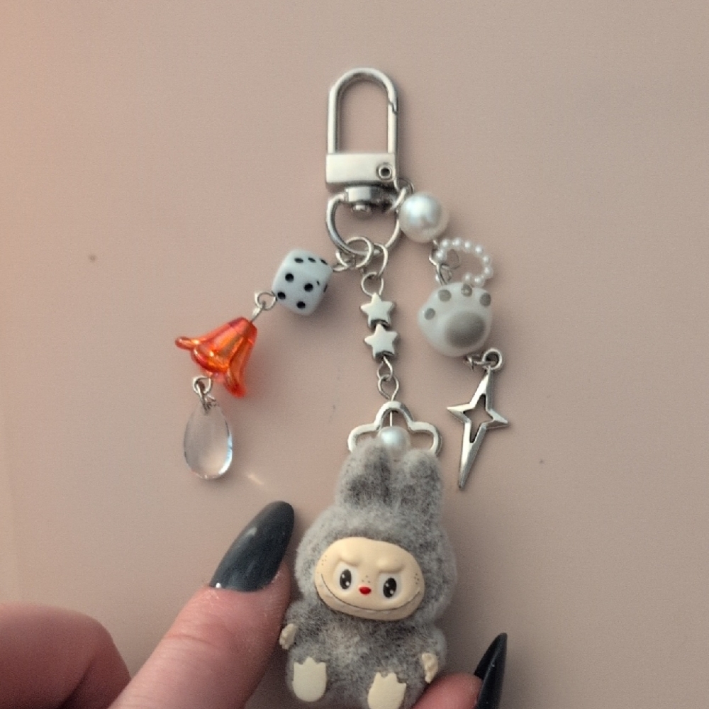 Labubu Keychain (Have A Seat)